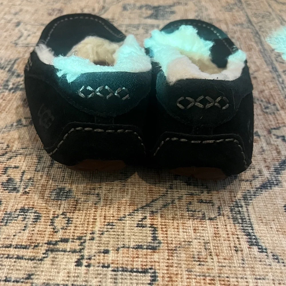 UGG Black Suede Moccasin Slippers size 5